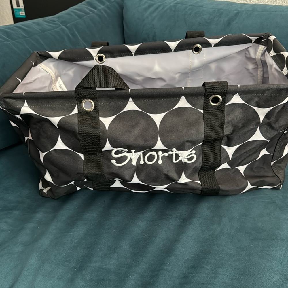 Thirty One Large Utility Tote Black Dot